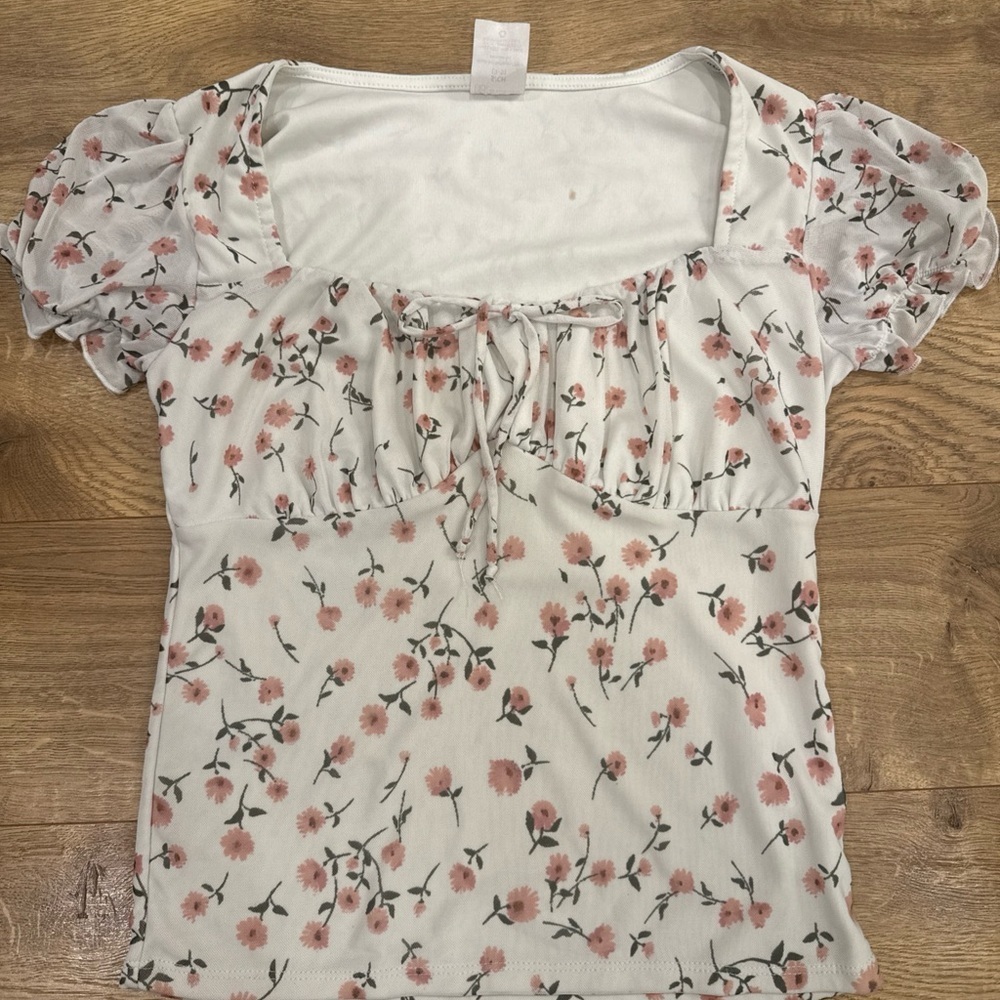 Juniors Womens Top Size Small S Peasant White Floral Milkmaid